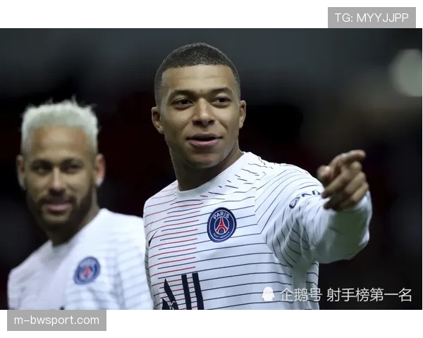 朗斯主帅海斯确认，中场弗法纳可以出战对阵巴黎的比赛